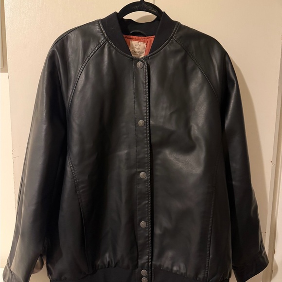 We The Free Black Leather Bomber Jacket - Picture 5 of 7